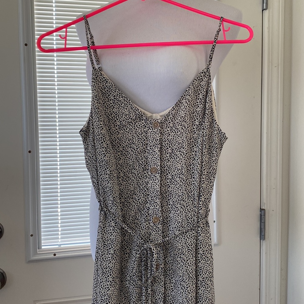 Sexy but simple animal print midi dress